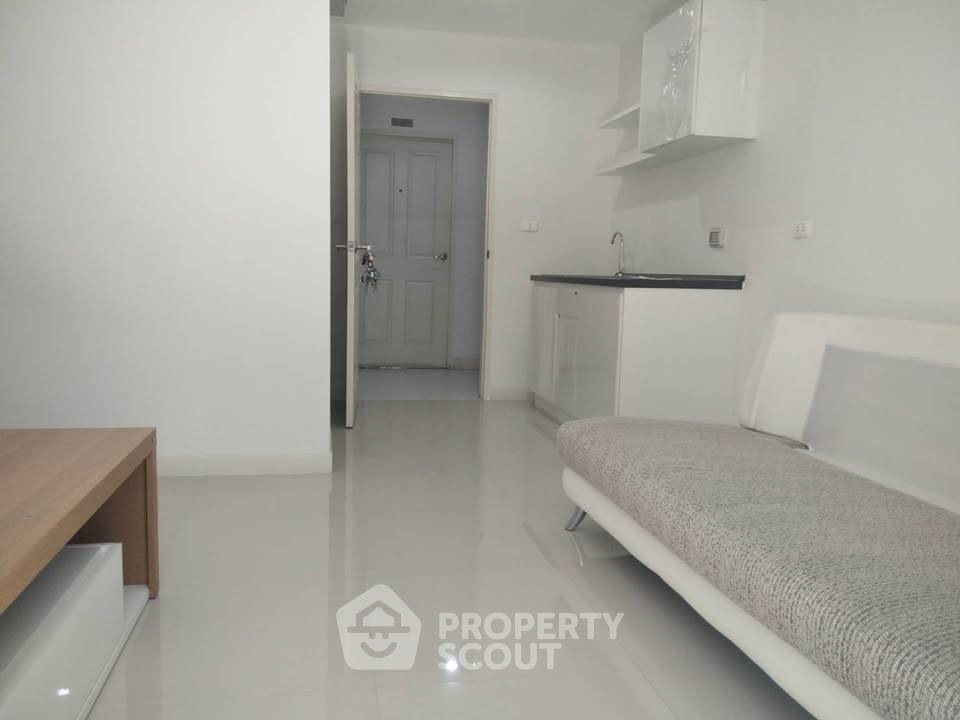 picture 1-BR Condo at Levo Ladphro 18 near MRT Lat Phrao (ID 2314693) - 4/9