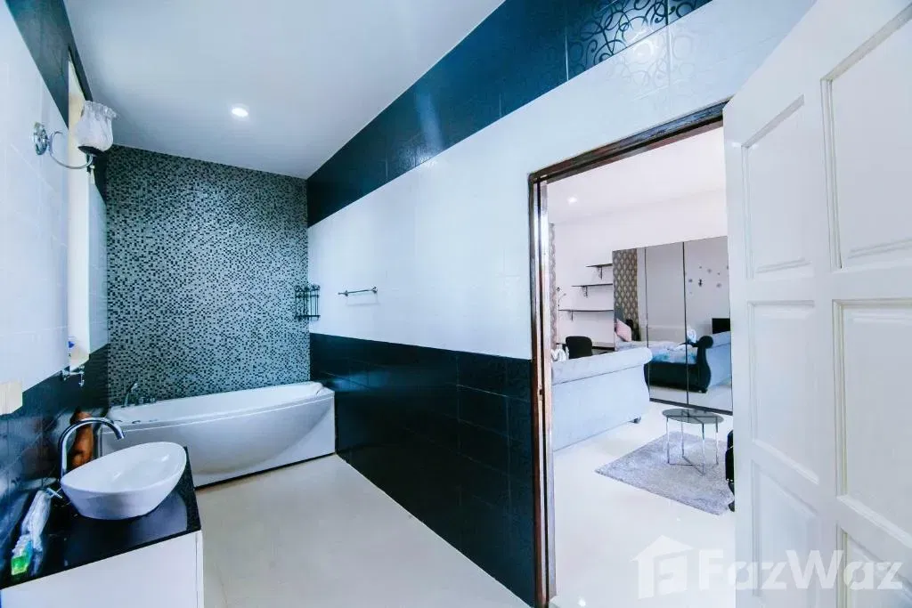 รูป ขาย วิลล่า 4 ห้องนอน ใน เมืองพัทยา, ชลบุรี 646038 - รูปที่ 32/46