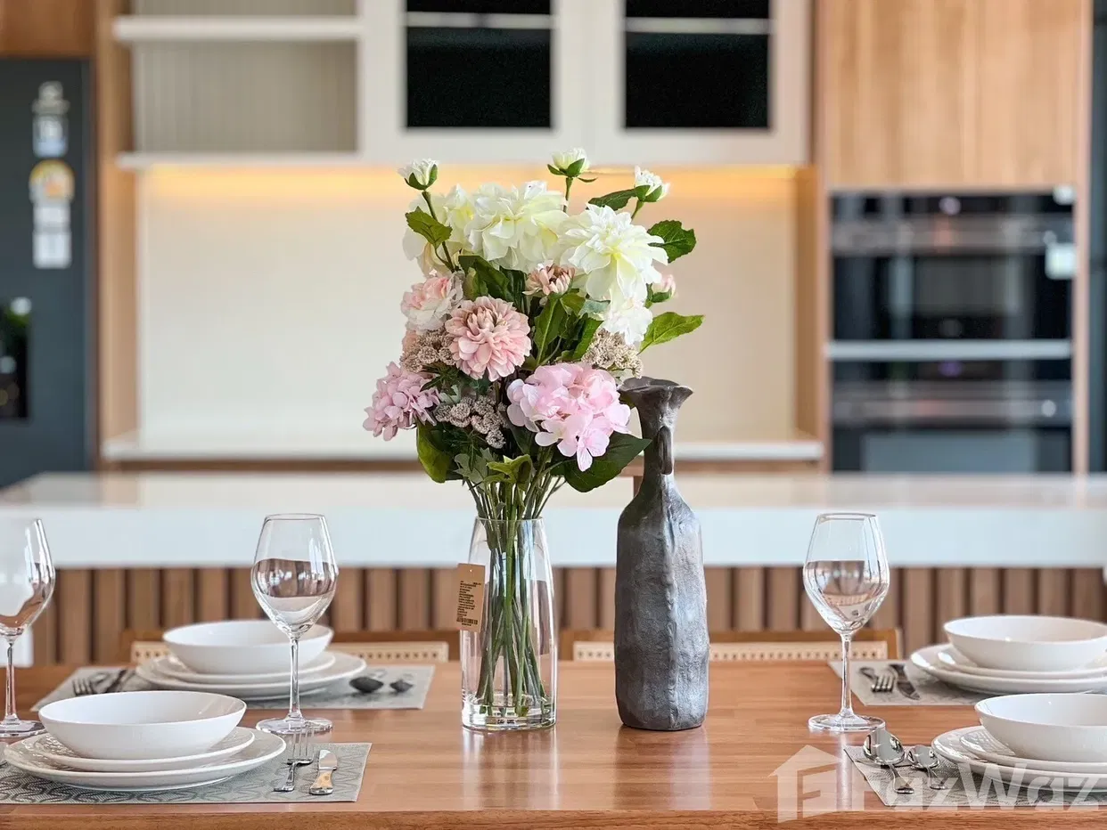 picture 3 Bedroom Villa for sale in Rawai, Phuket  2043838 - 7/64