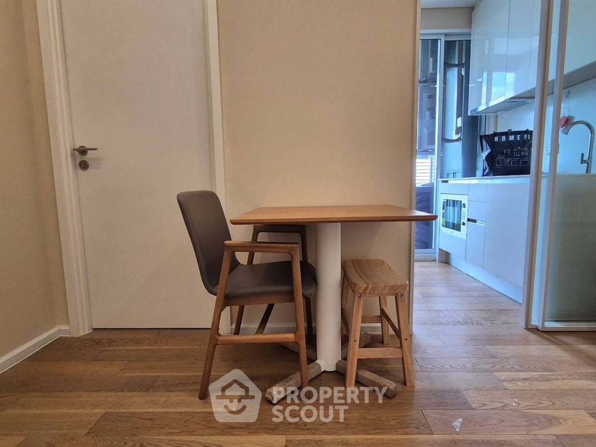picture 100m To MRT Phahon Yothin | 1-BR The Saint Residences (ID 2313295) - 3/9