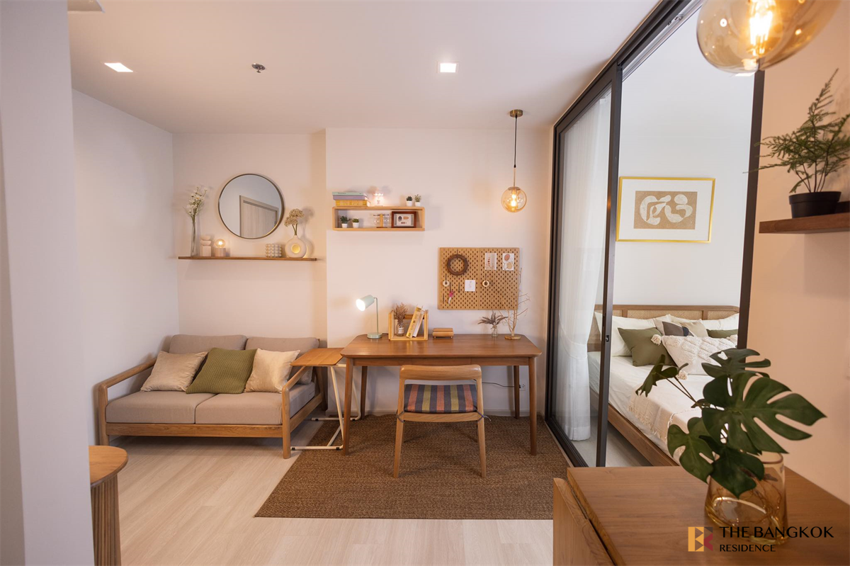 picture Life One Wireless  Condo in CBD, Below Market Price - 1/10