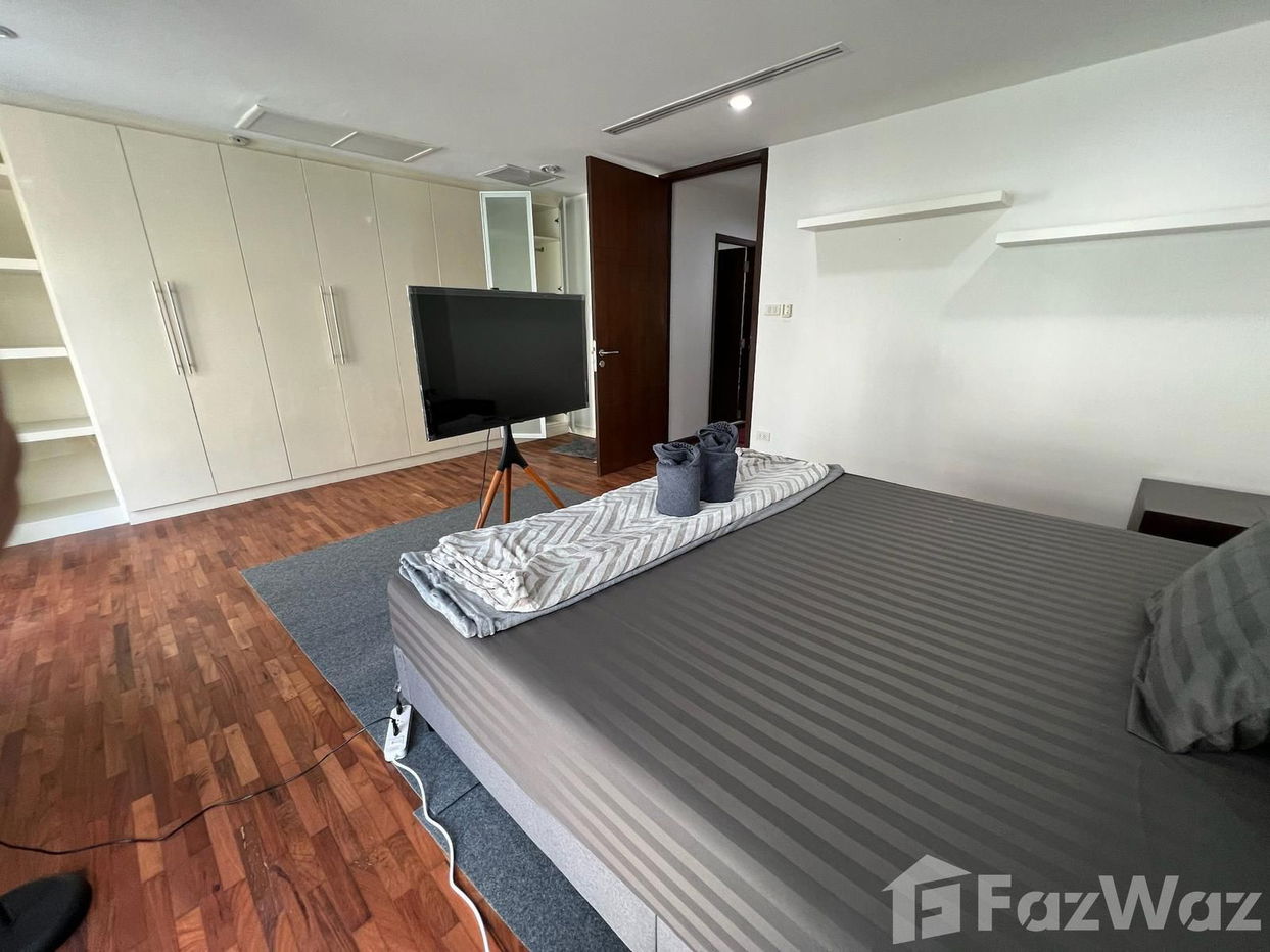 picture 4 Bedroom Townhouse for sale in Khlong Toei Nuea, Bangkok  5669549 - 14/31