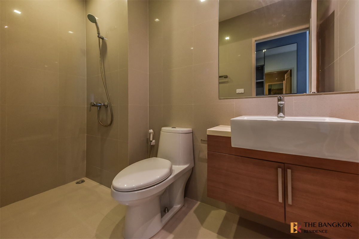picture Noble Reform near BTS Ari Hurry to book!! Unexpected value - 8/10