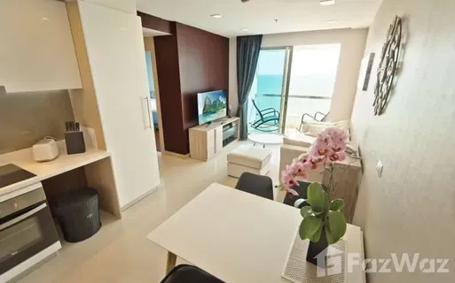 1 Bedroom Condo for sale at The Palm Wongamat  28077