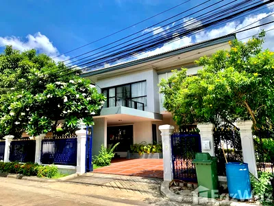 Houses for rent Huai Khwang : 4 Bedroom House for rent at Kesinee Ville Ratchada-Meng jai 1092434