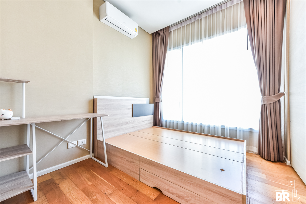 picture The Saint Residences near MRT Phahonyothin Station Looking for an owner for this special unit - 10/10