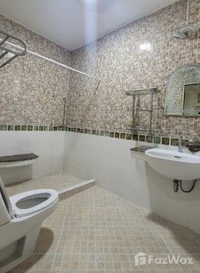 picture 4 Bedroom House for rent in Khlong San, Bangkok  1132630 - 11/12