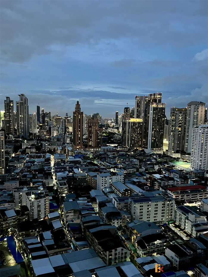 picture Life Rama 4 - Asoke Easy Start with a City Dweller Lifestyle - 7/10