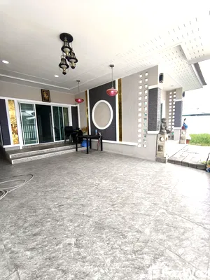 Houses for rent Prachaubkirikhan : House for rent Hi class 88 5729800