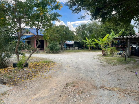 Beautiful land plot for sale in Mueang Subdistrict, great location with buildings