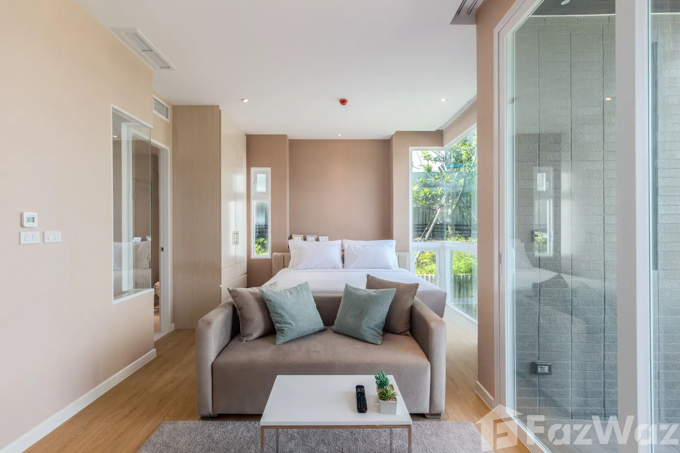 picture Unique 1 Bedroom Seaview Beachfront unit For Sale 5342047 - 3/11