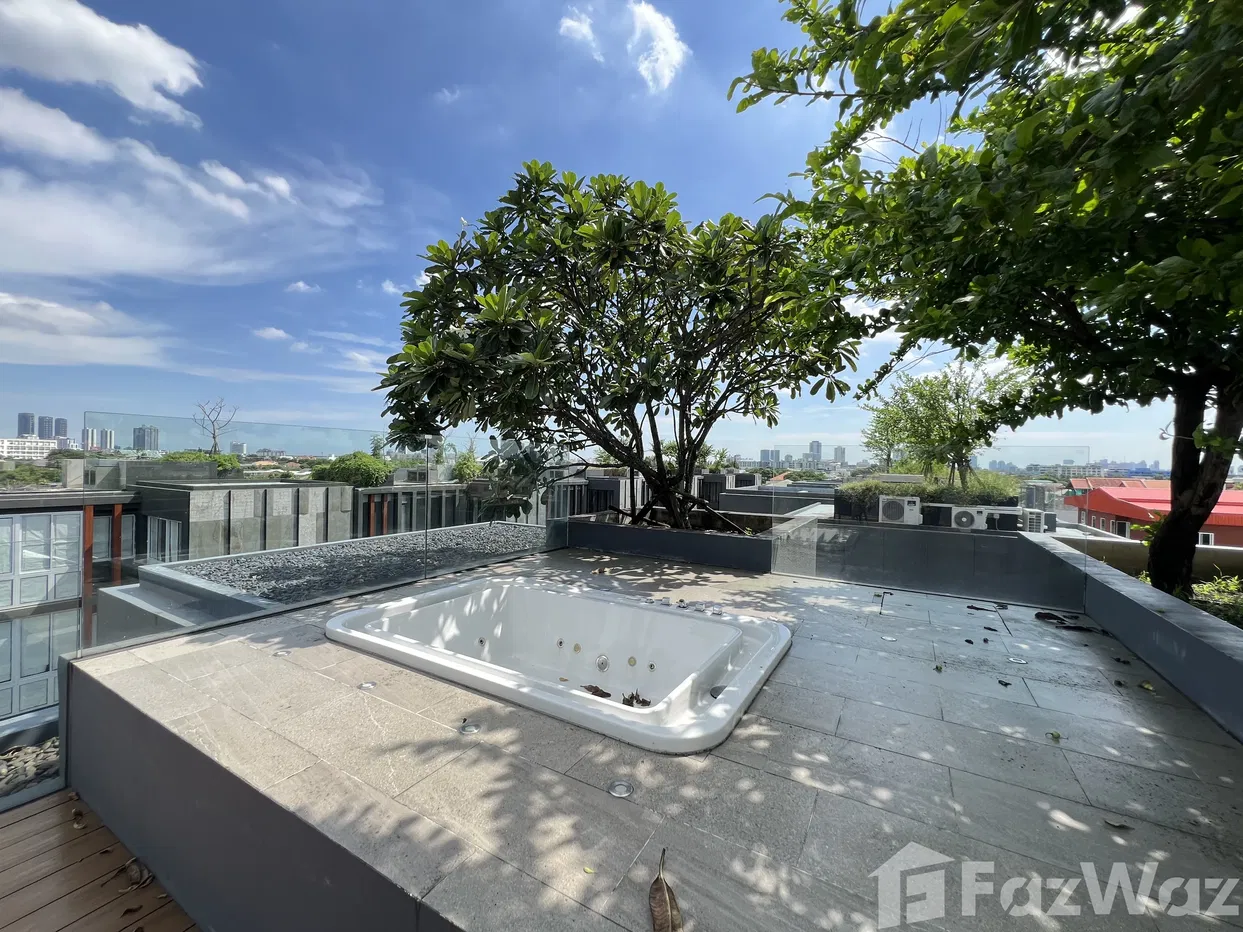 picture Luxury pool villa. Rooftop with elevato, private swimmiing. 5707497 - 86/92