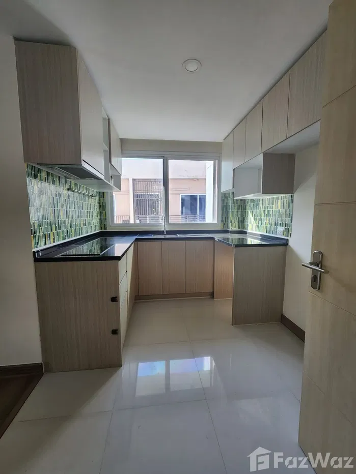 picture 2 Bedroom Condo for sale at Chateau In Town Phaholyothin 14  5704032 - 10/12