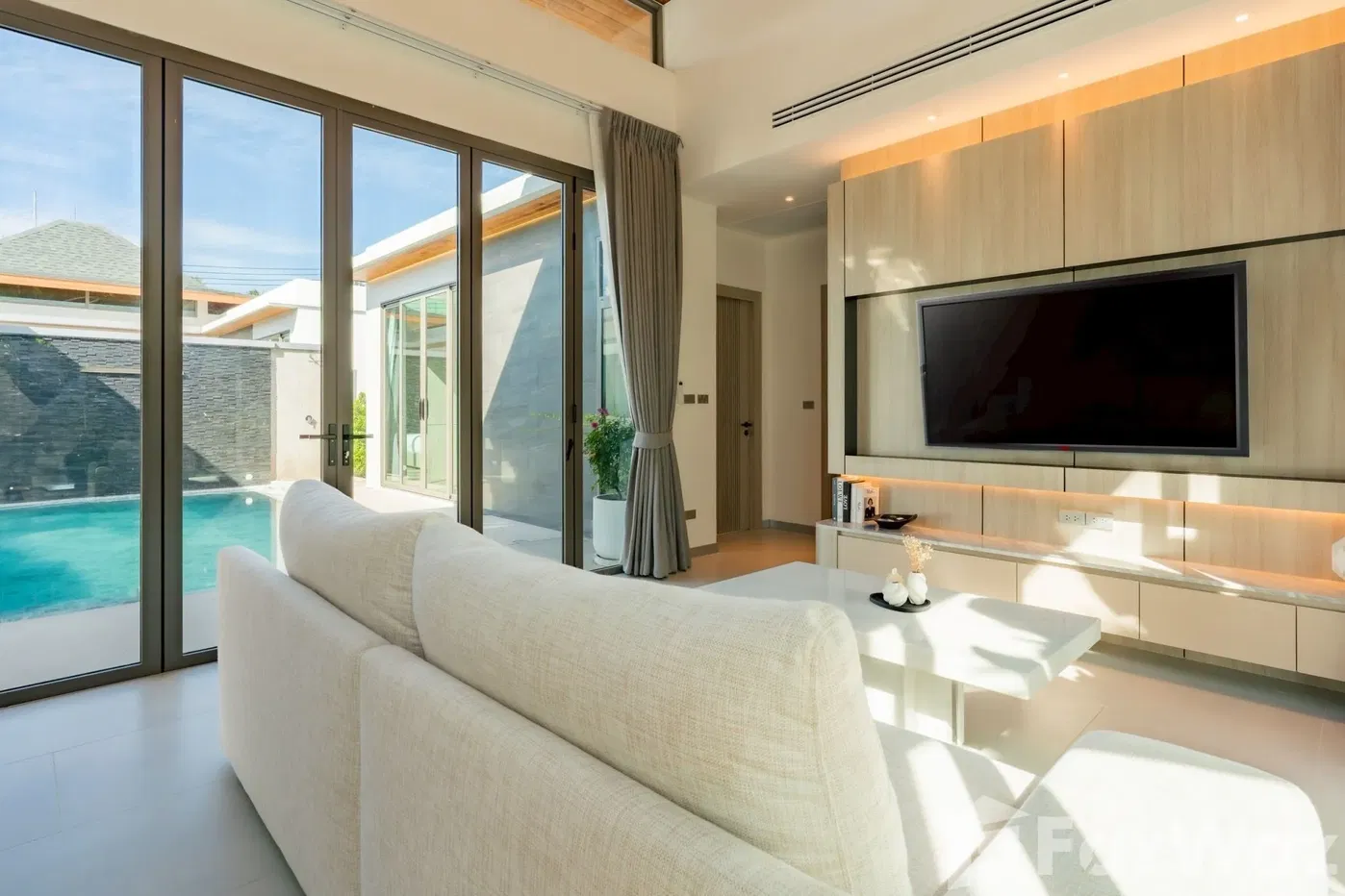 picture 3 Bedroom Villa for sale in Rawai, Phuket  5676529 - 5/25