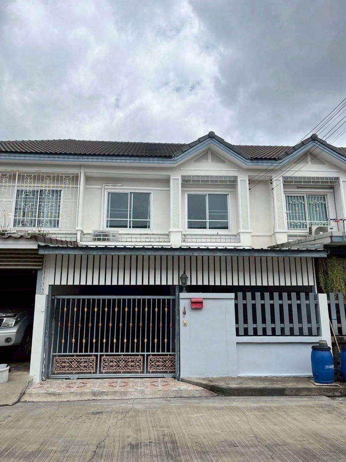 รูป ให้เช่าบ้านทาวน์เฮ้าส์ หมู่บ้าน สินทวีเทียนทะเล 2 ซอยเทียนทะเล 20 พร้อมเข้าอยู่ ใกล้เซนทรัลพระรามสอง - รูปที่ 11/11