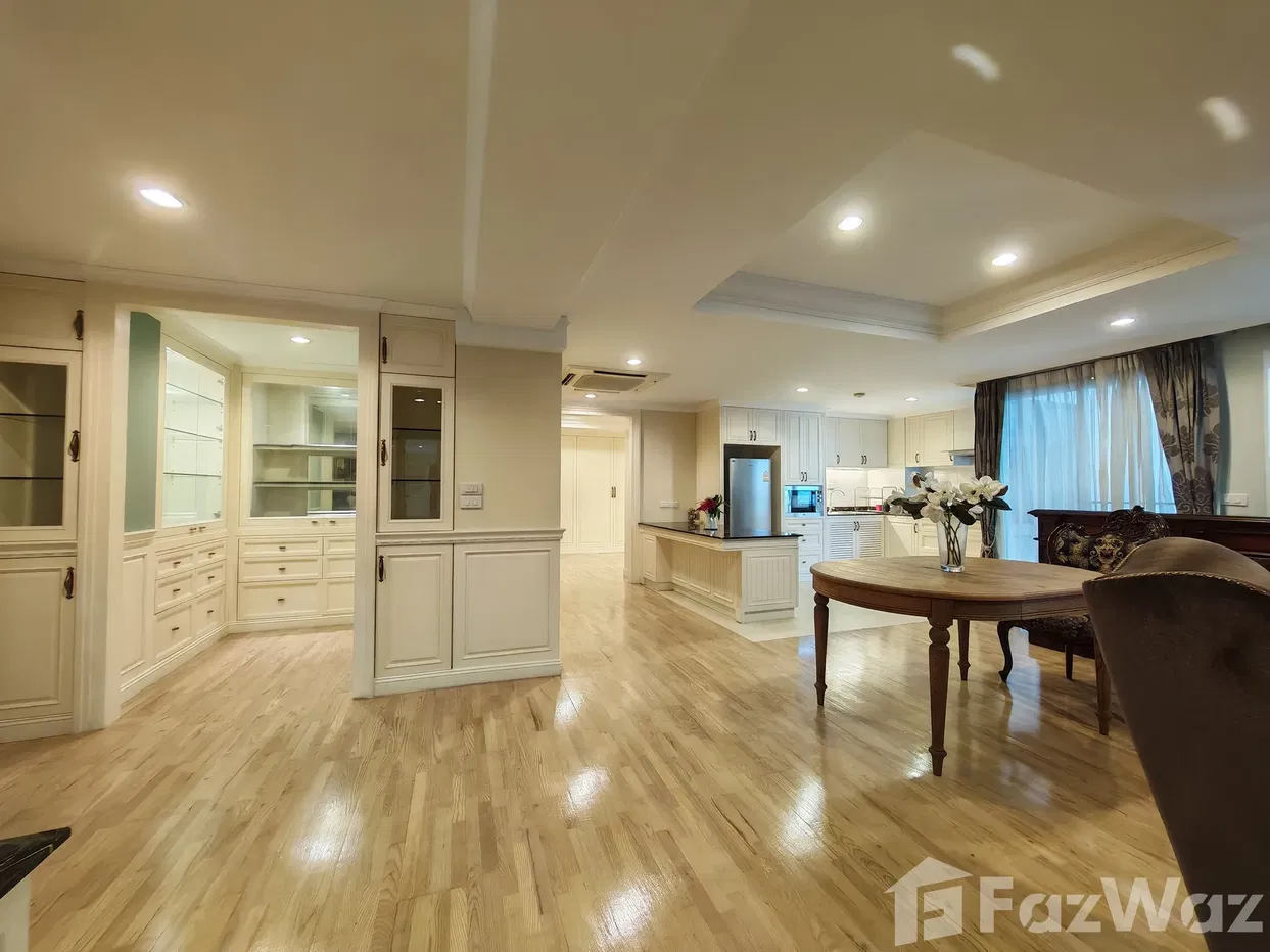picture 2 Bedroom Condo for rent at La Maison Ruamrudee 5729517 - 2/26