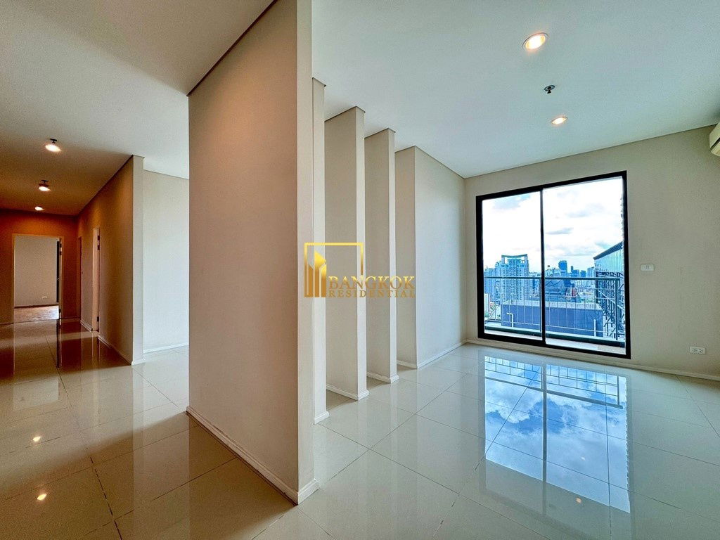 picture Villa Asoke | Expansive 5 Bedroom Penthouse For Sale Near MRT - BR18933CD - 1/57