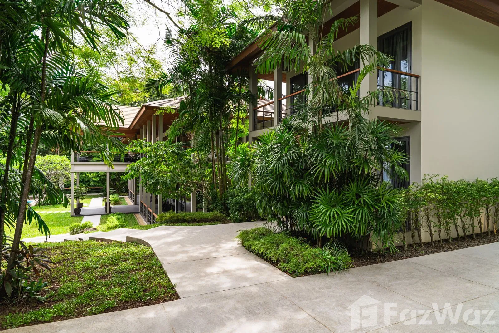 Ultra-Luxury Beachfront 6Br Villa For Rent 5697946 - image 5