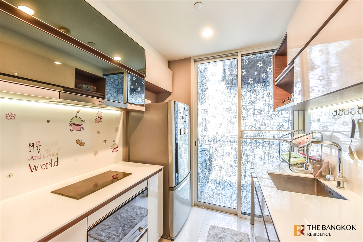 picture The Room Sathorn - TanonPun Condo with the Best Location near BTS Surasak - 7/9