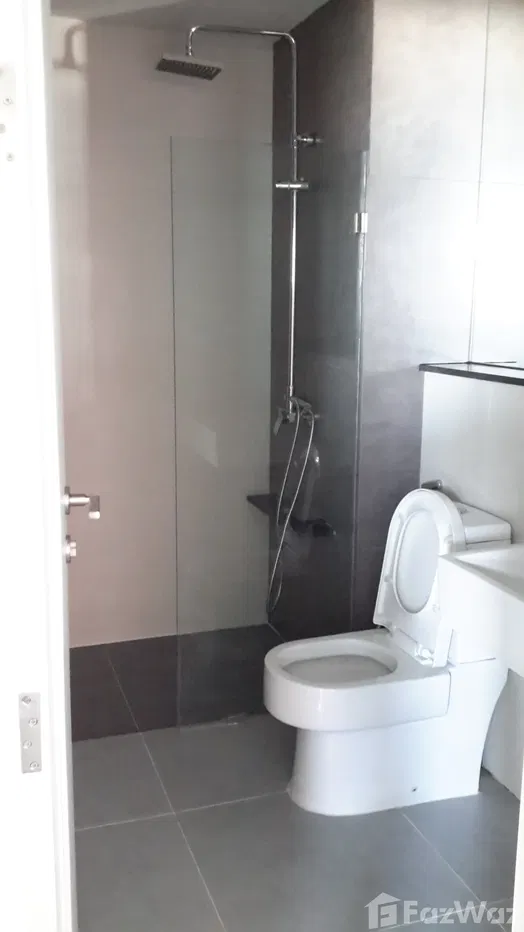 picture Condo for Sale: Urbano Absolute 5685516 - 12/23