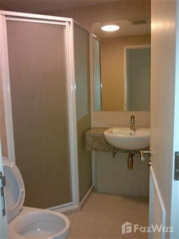 picture 2 Bedroom Condo for rent at The Clover 37906 - 10/11