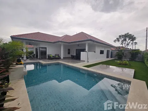 Modern 3-Bedroom Villa in Mali Boutique, Hua Hin 5587700