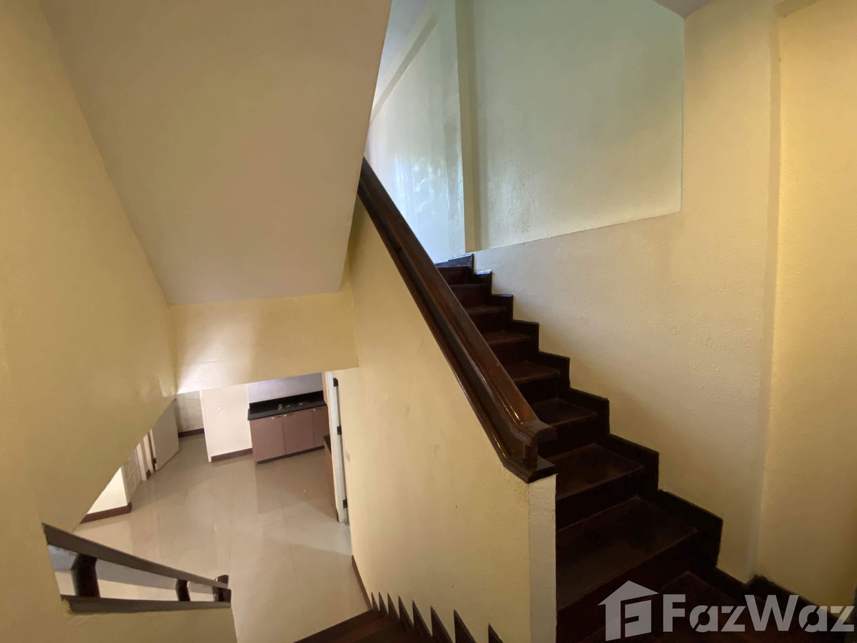 picture 4 Bedroom Townhouse for sale in Phra Khanong, Bangkok 1626778 - 27/36