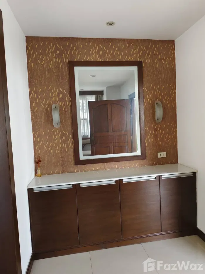 picture 3 Bedroom Condo for rent at United Tower 1878836 - 8/46