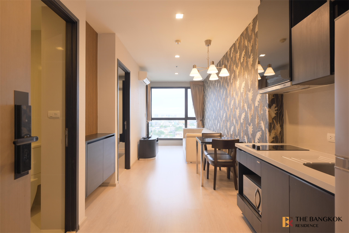 picture Ready-to-move-in Condo at an Amazing Price!! RHYTHM Sukhumvit 44/1 near BTS Phra Khanong - 9/10