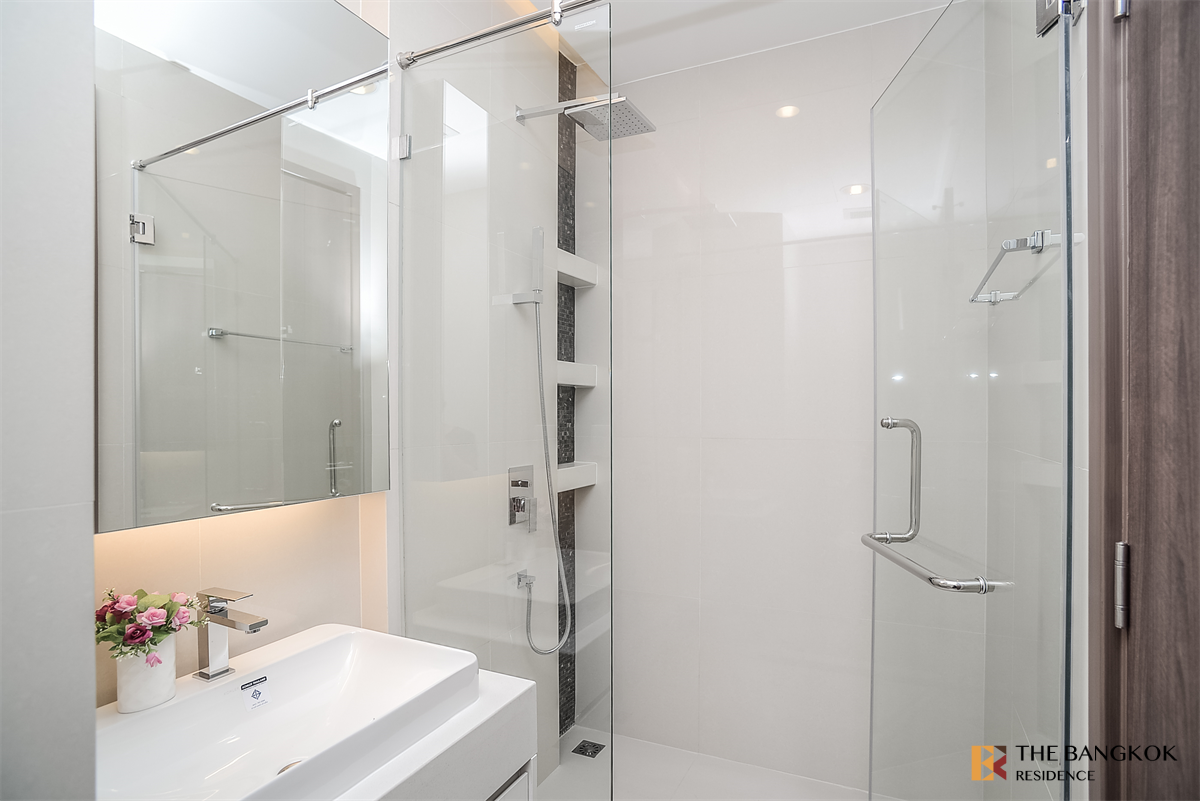 picture Menam Residences  Ideal City Living at a Great Price - 5/9