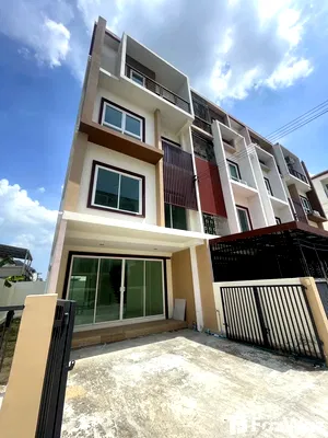 Townhouses for rent Lat Krabang : 3 Bedroom Townhouse for rent in Lat Krabang, Bangkok  5565251