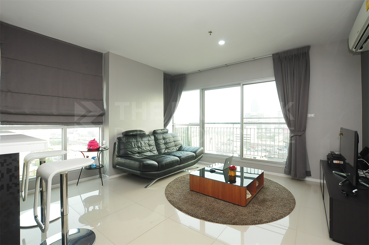 picture Book quickly before the room is gone!! Aspire Rama 9 near MRT Rama 9 Station - 9/10