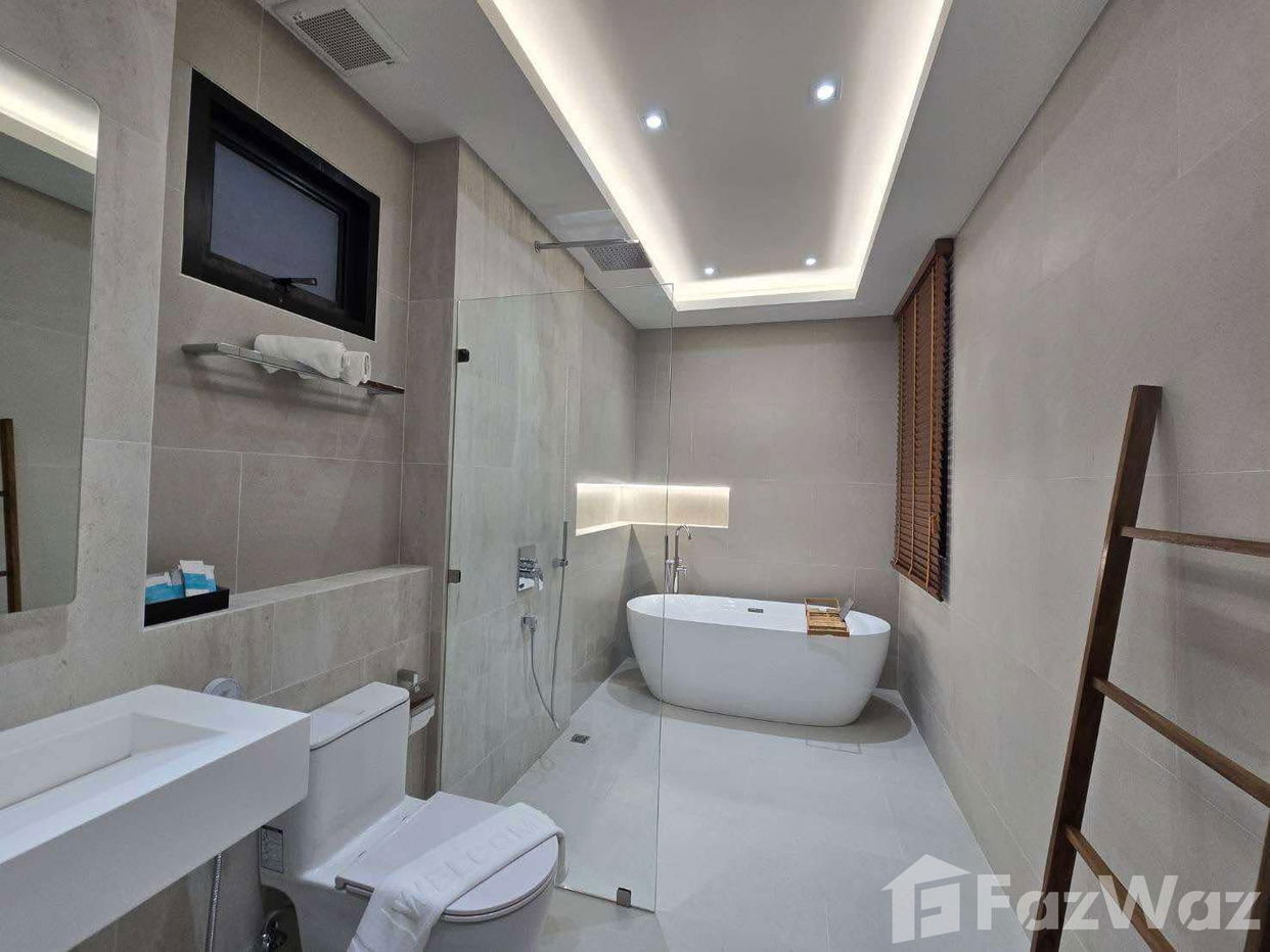 picture 4 Bedroom Villa for sale in Patong, Phuket  1987884 - 9/12