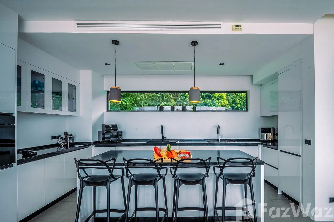 picture Contemporary 6-Bedroom Sea View Villa 5606118 - 12/20