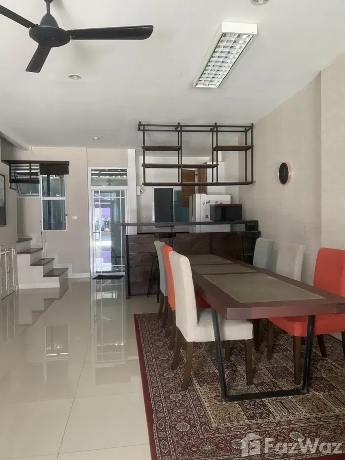 picture 4 Bedroom Townhouse for sale at Leon Sukhumvit 62  1746292 - 6/17
