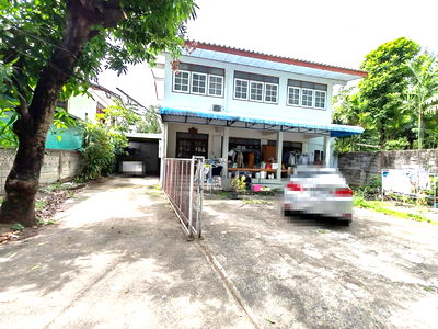 บ้านเดี่ยว กรมสุขภาพจิต : เนื้อที่ใหญ่ ไพรเวท ราคาดี !!!  ขายบ้านเดี่ยวทำเลเมือง บนที่ดิน 141 ตร.ว. ประชาราษฎร์ สาย 1 ซอย 38  เงียบสงบ เป็นส่วนตัว ใกล้รัฐสภา MRT และทางด่วน 