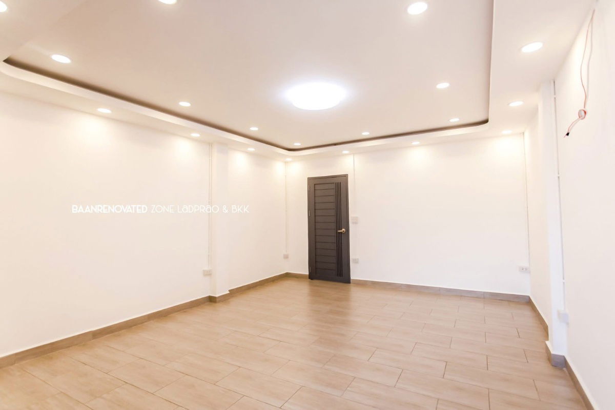 รูป 🏡✨ ขายทาวน์โฮม 3 ชั้น รีโนเวทใหม่ ย่านเสรีไทย 17 4 ห้องนอน 4ห้องน้ำสวยจึ้งทุกมุม! สไตล์มินิมอล-โมเดิร์น โทนขาวคลีน - รูปที่ 15/20
