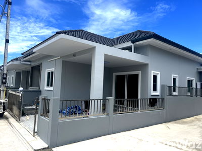 Houses for rent Chalong : 2 Bedroom House for rent at The Rich Villas @Palai 1645916