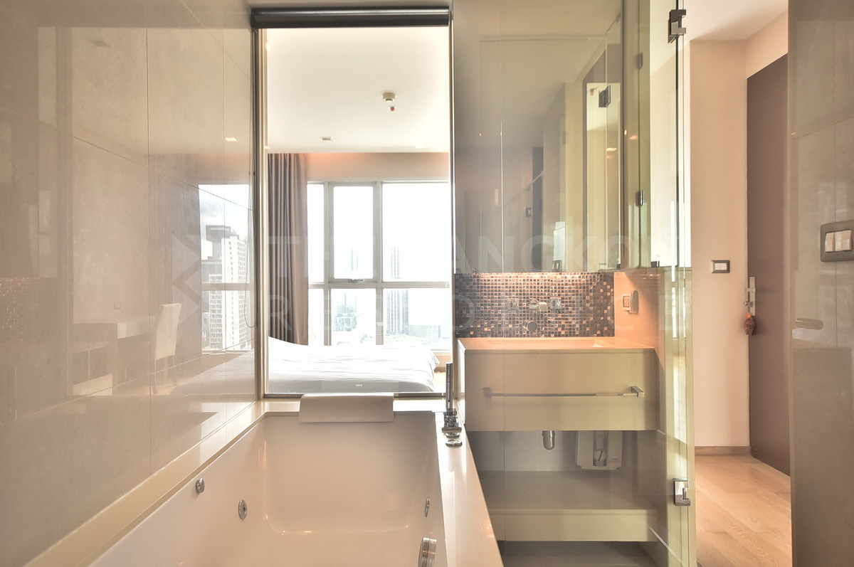picture The Address Asoke Easy Travel, Fully Utilized Space near MRT Phetchaburi Station - 9/10