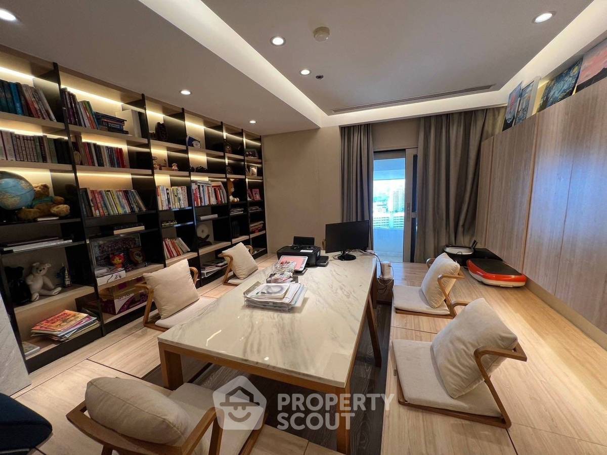 รูป คอนโด 3-ห้องนอน ที่ เลอ รัฟฟิเน่ สุขุมวิท 24 คอนโดมิเนียม ใกล้ BTS พร้อมพงษ์ (ID 2315199) - รูปที่ 13/18