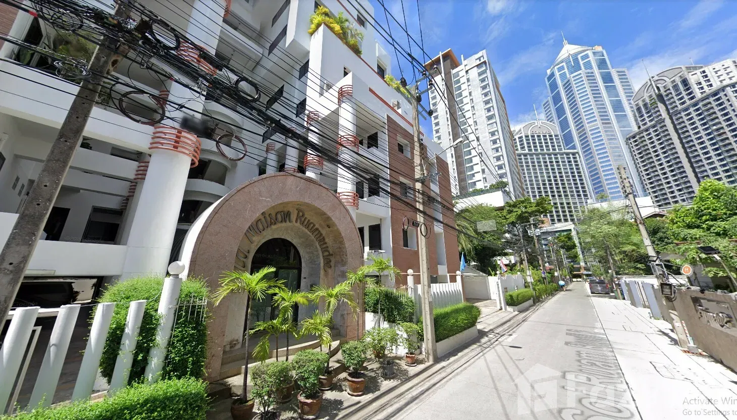 picture 2 Bedroom Condo for rent at La Maison Ruamrudee 1067534 - 12/12