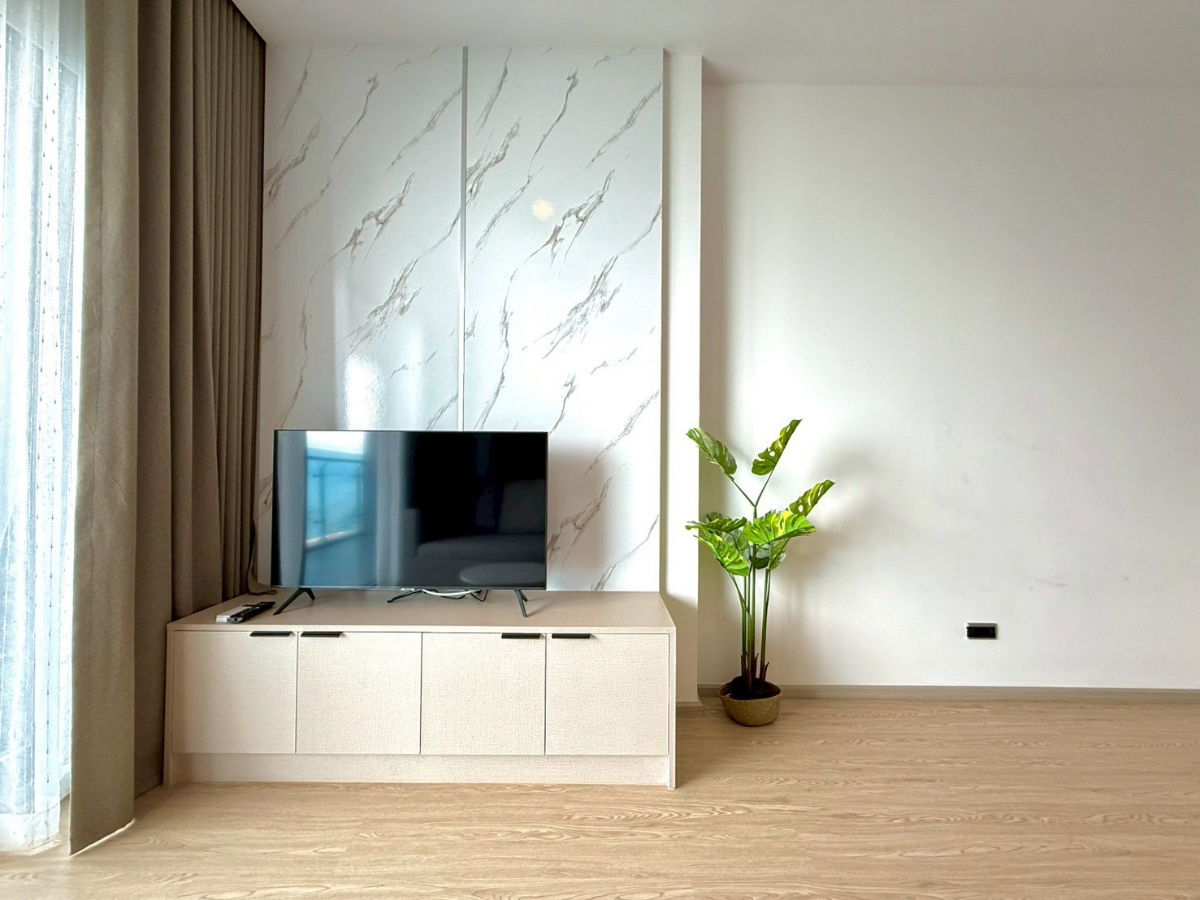 picture Luxury beachfront condo The Symphony | Bang Phra-Sriracha: 1 Bed 1 Bath 47 sq m, 37th floor, ready to move in - 3/20