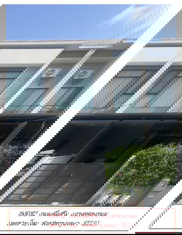 picture 3 Bedroom Townhouse for sale at Pleno Phaholyothin-Watcharapol 2  1981489 - 1/19