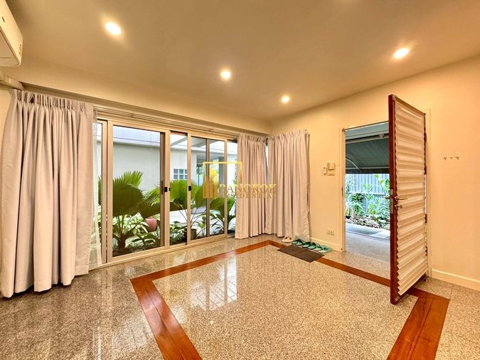 3-bed house for rent, 300 sqm, 1 sq wah, Khlong Toei