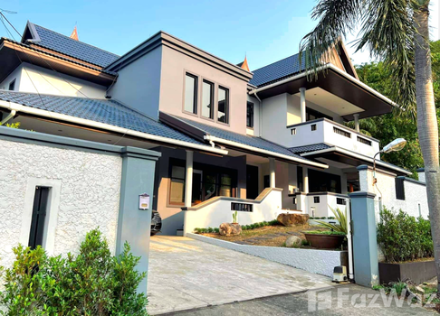 3 Bedroom Villa for rent in Rawai, Phuket  5717420