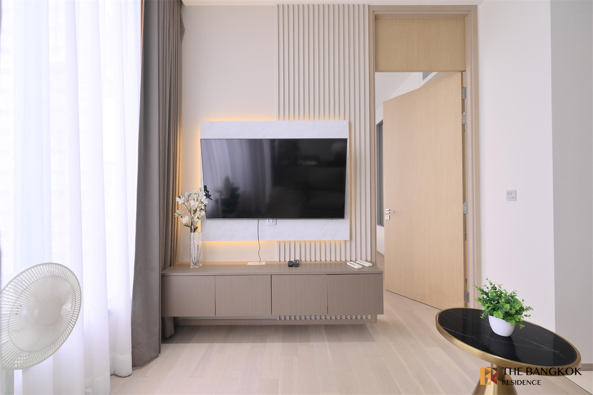 picture Unit Priced Below Market The Esse Asoke - 1/10
