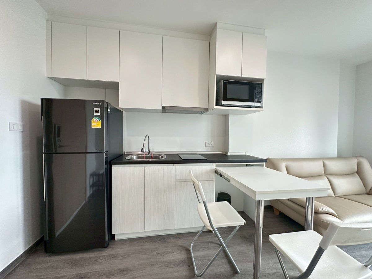 picture 🛋️💗 Clean room, fully furnished, Airport Link view, near Stamford University💗🛋️ Rich Park @Triple Station🔥🔥ID : @471ovhib 📲 - 11/16