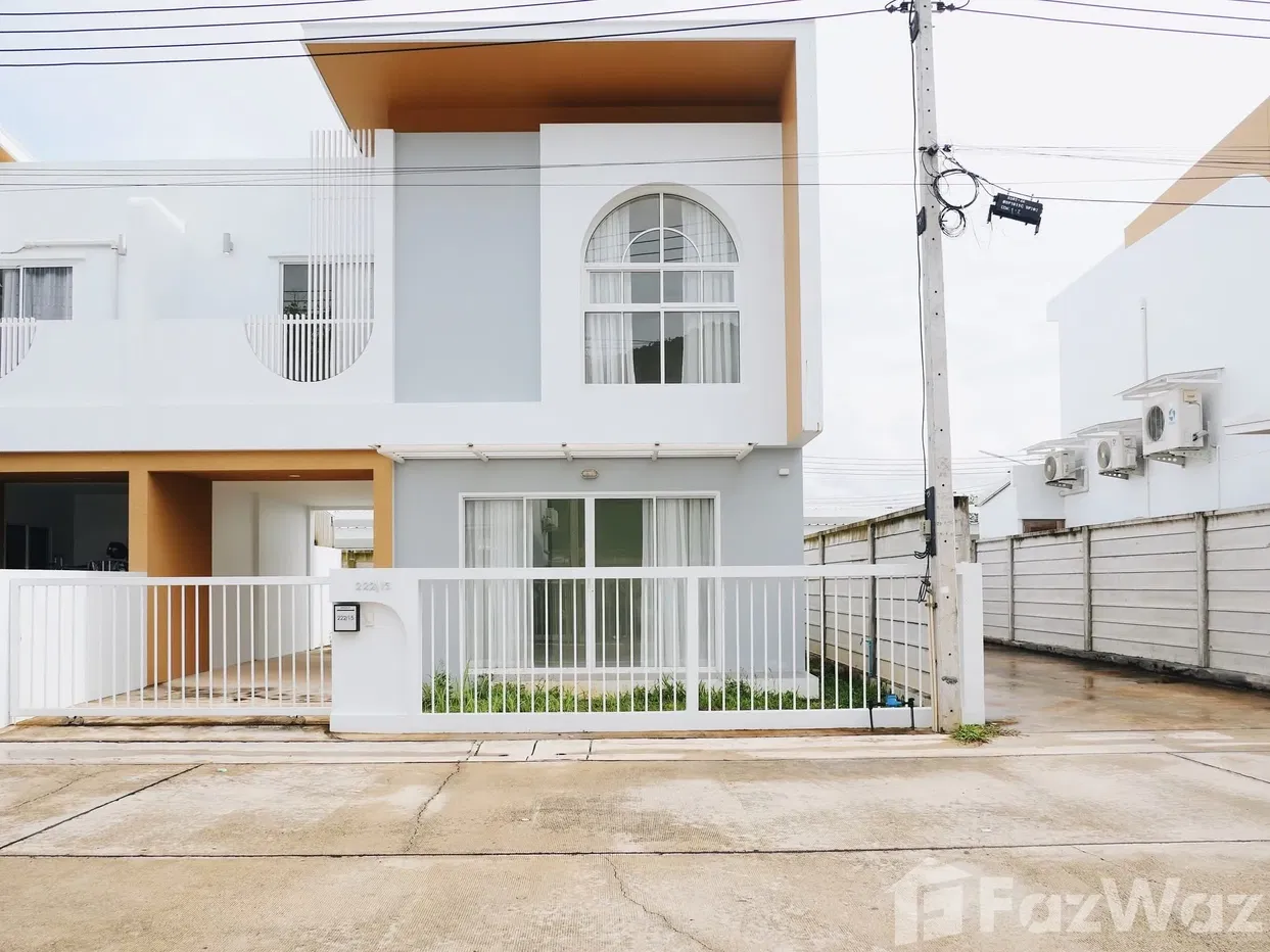 รูป บ้านแฝด 2 ชั้น บ้านสิรารมย์ ป่าคลอก ภูเก็ต [แปลงมุม] 5717379 - รูปที่ 1/24