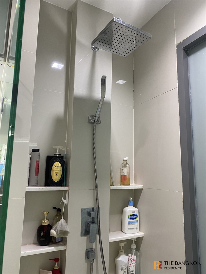 picture Ideo Q Phayathai Special Unit, Quality Guaranteed by Top Brands near Airport Rail Link Phaya Thai Station - 2/10