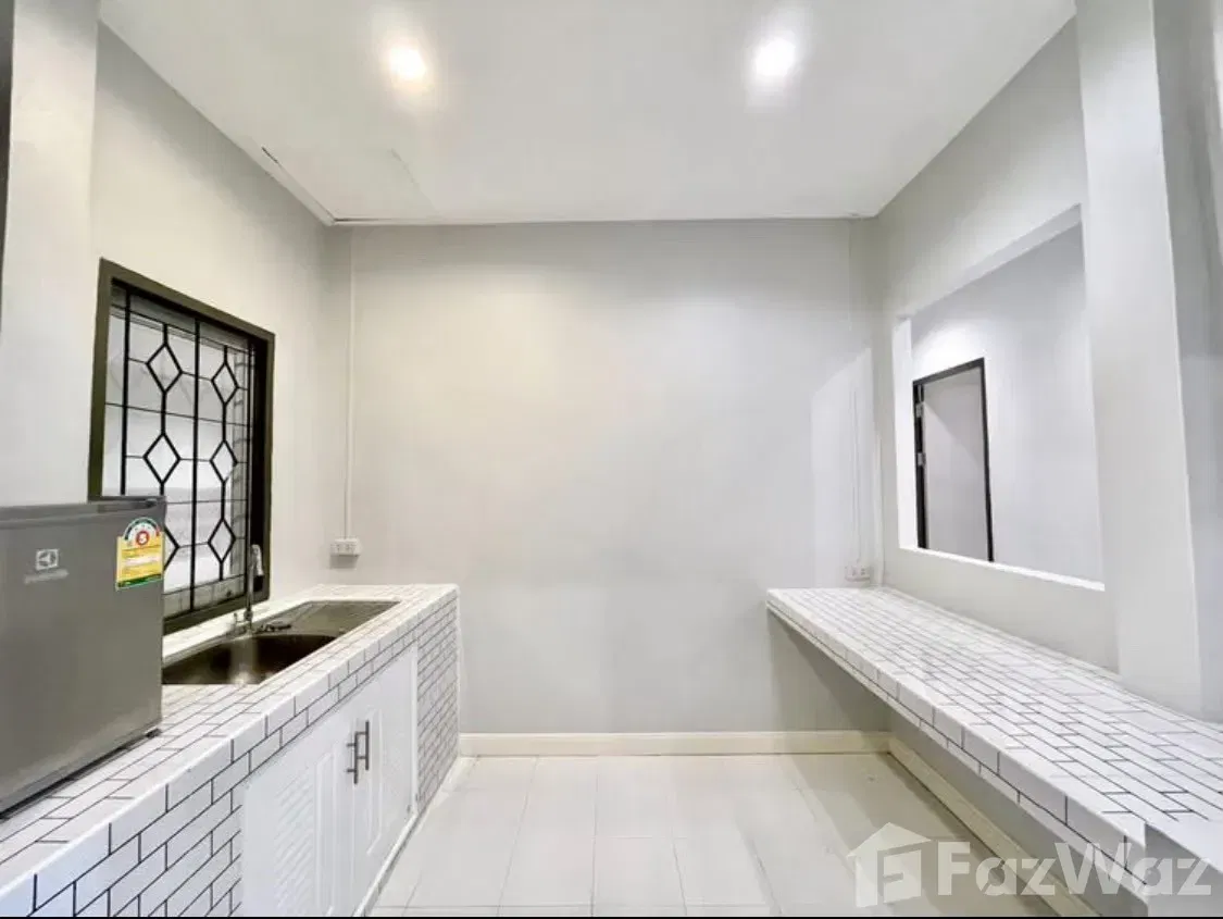 รูป บ้านเดี่ยวให้เช่า 3 ห้องนอน ในโครงการ บ้านปาริชาต 5666985 - รูปที่ 8/12